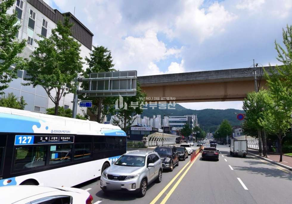 경남 김해시 구산동 김해 구산동 건물매매> 스크린골프장·실내골프연습장 포함 건물통매매! 넓은 주차장 확보 매매 매물번호 10274 사진 5