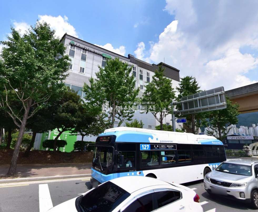 경남 김해시 구산동 김해 구산동 건물매매> 스크린골프장·실내골프연습장 포함 건물통매매! 넓은 주차장 확보 매매 매물번호 10274 사진 7