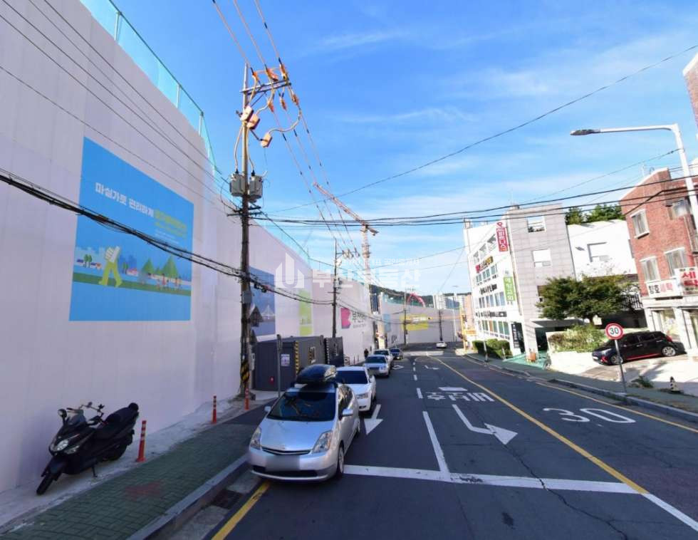 부산 사하구 당리동 건물매매>사하구 당리동 건물매매 /3층상가건물/당리역 역세권/대단지아파트바로앞 도로변 매매 매물번호 10220 사진 2