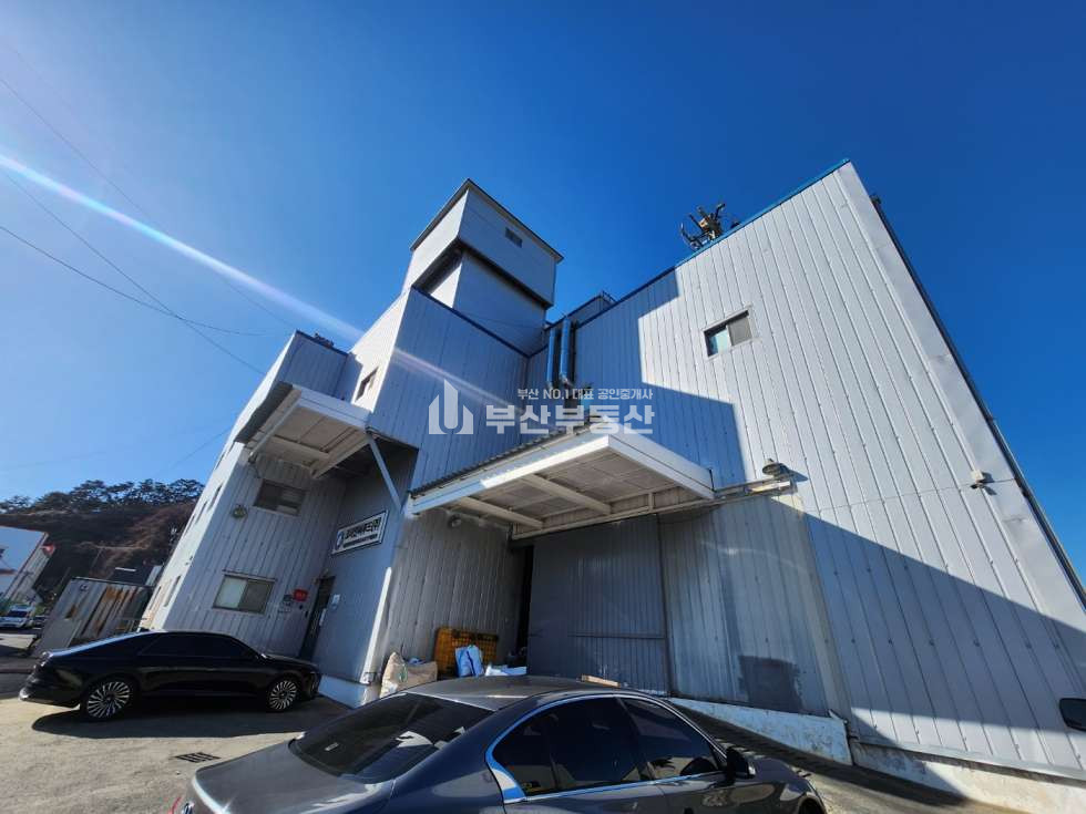 부산 사하구 구평동 사하구 구평동 감천 냉동창고 공장매매 및임대- 물류 최적의 입지, 대형 트럭 진입 가능! 매매 매물번호 10071 사진 1