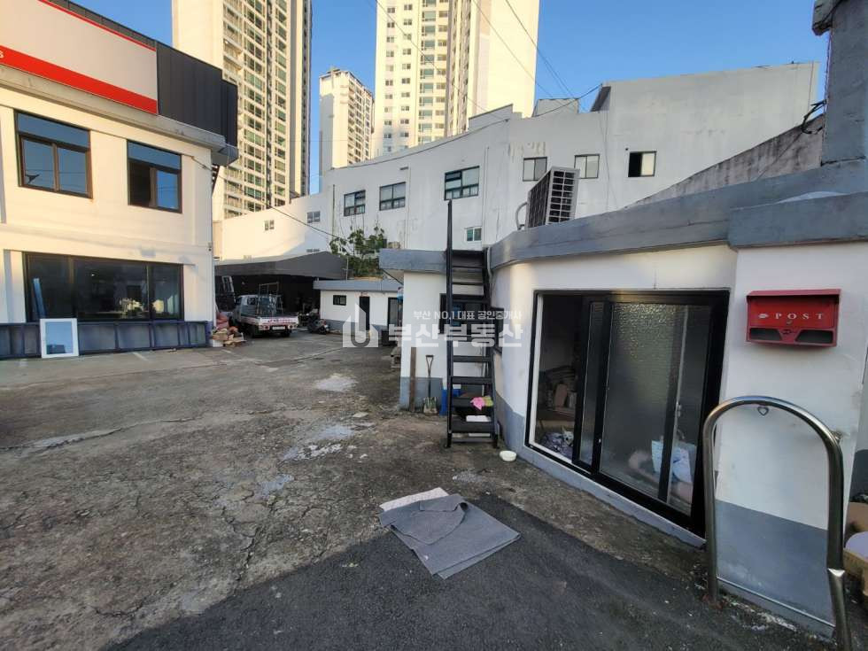 부산 부산진구 가야동 부산시 부산진구 가야동 공장및 창고부지 임대 350P 월세 매물번호 10062 사진 2