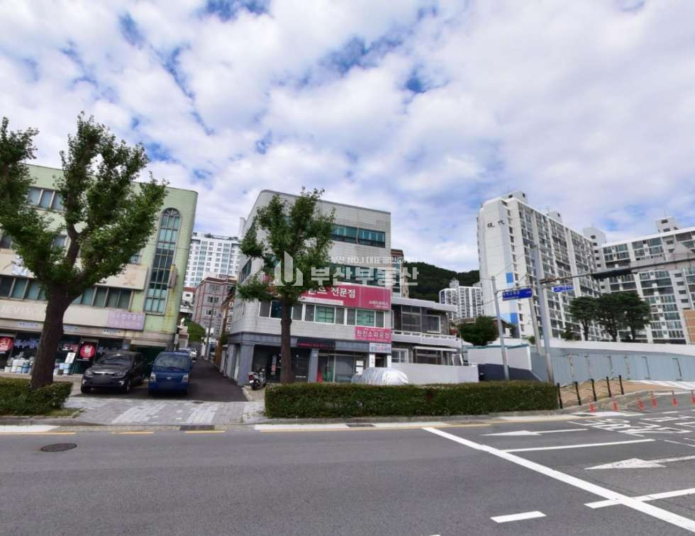 부산 사하구 괴정동 건물매매>부산 사하구 괴정동 4층 상가주택 매매 :: 안정적인 임대수익과 주거를 겸한 건물 매매 매물번호 10207 사진 1
