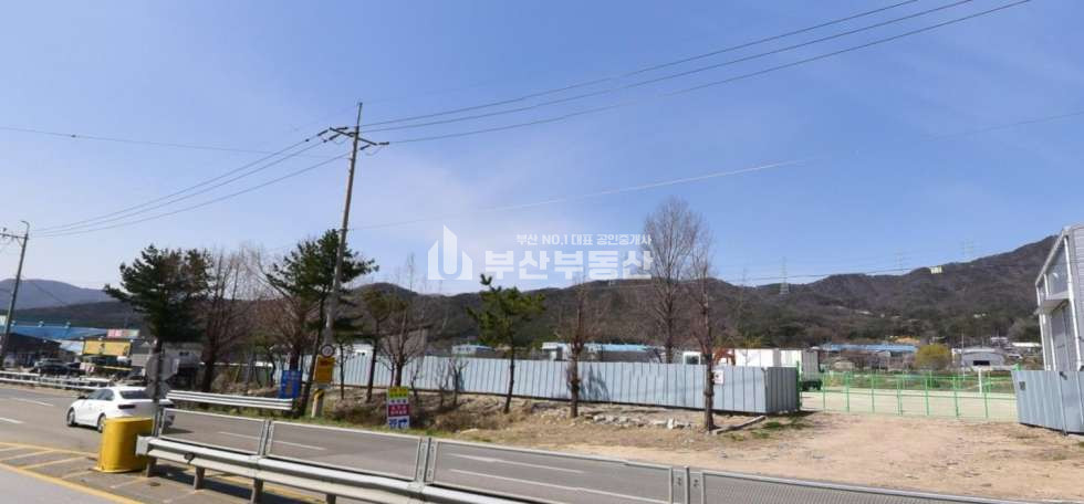 경남 양산시 하북면 제1동 공장매매>경남 양산시 하북면 공장·창고 매매 – 대형 트럭 출입 가능한 넓은 부지!]공장및 대지매매 703평 매매 매물번호 10177 사진 4