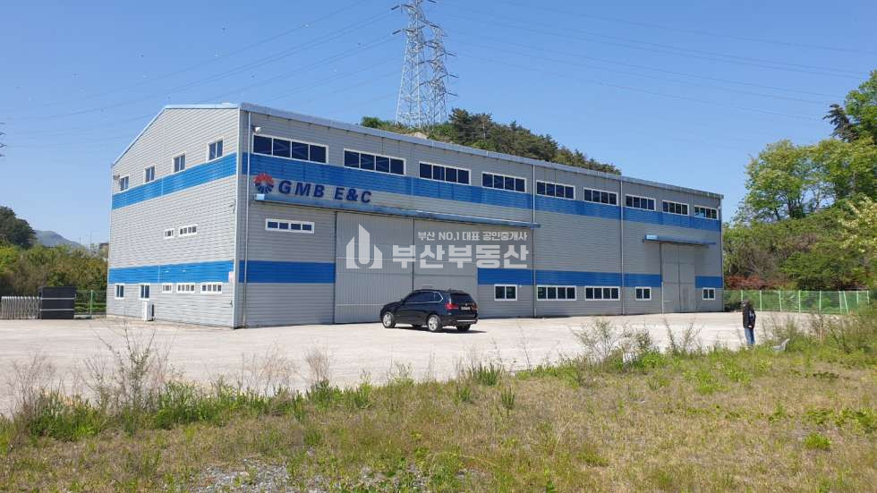 부산 기장군 장안읍 주건축물제1동 공장매매>기장군 장안읍 명례산업단지내 공장매매 대지 935평 건축면적272평 매매 매물번호 10174 사진 1
