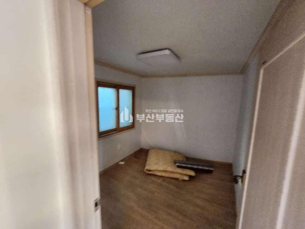 부산 사하구 괴정동 주택매매>사하구 괴정동 단독주택매매/괴정10구역 재개발지역 /올수리 단독주택 52p 공시지가 이하매매 매매 매물번호 10113 사진 10