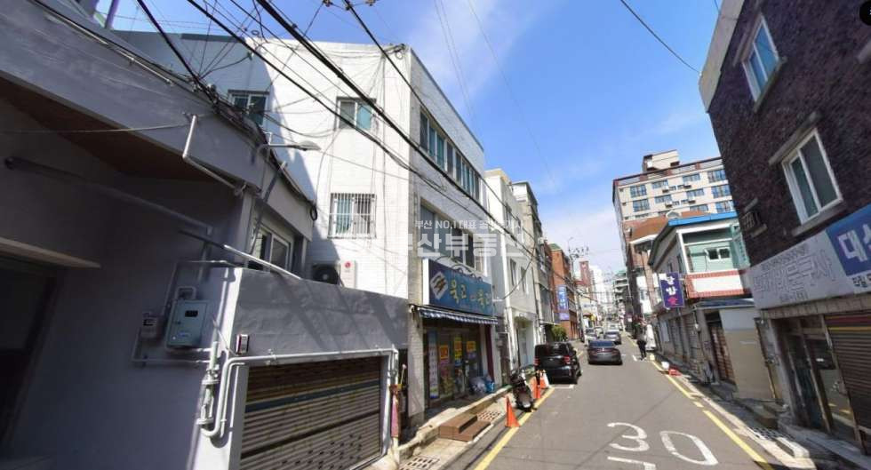부산 서구 서대신동2가 건물매매>부산서구 서대신동 건물매매/3층 상가주택건물매매 일반상업지 매매 매물번호 10147 사진 1