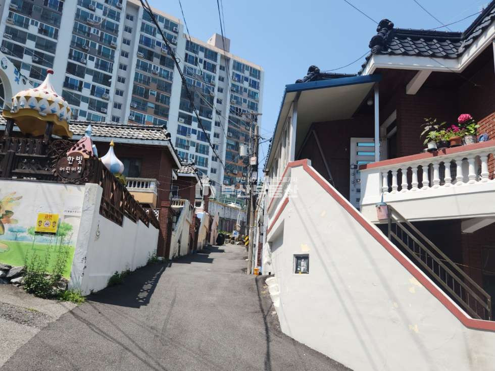 부산 부산진구 당감동 건물매매>부산진구 당감동 어린이집건물매매 노유자시설 지상3층 지하1층 매매 매물번호 10016 사진 2